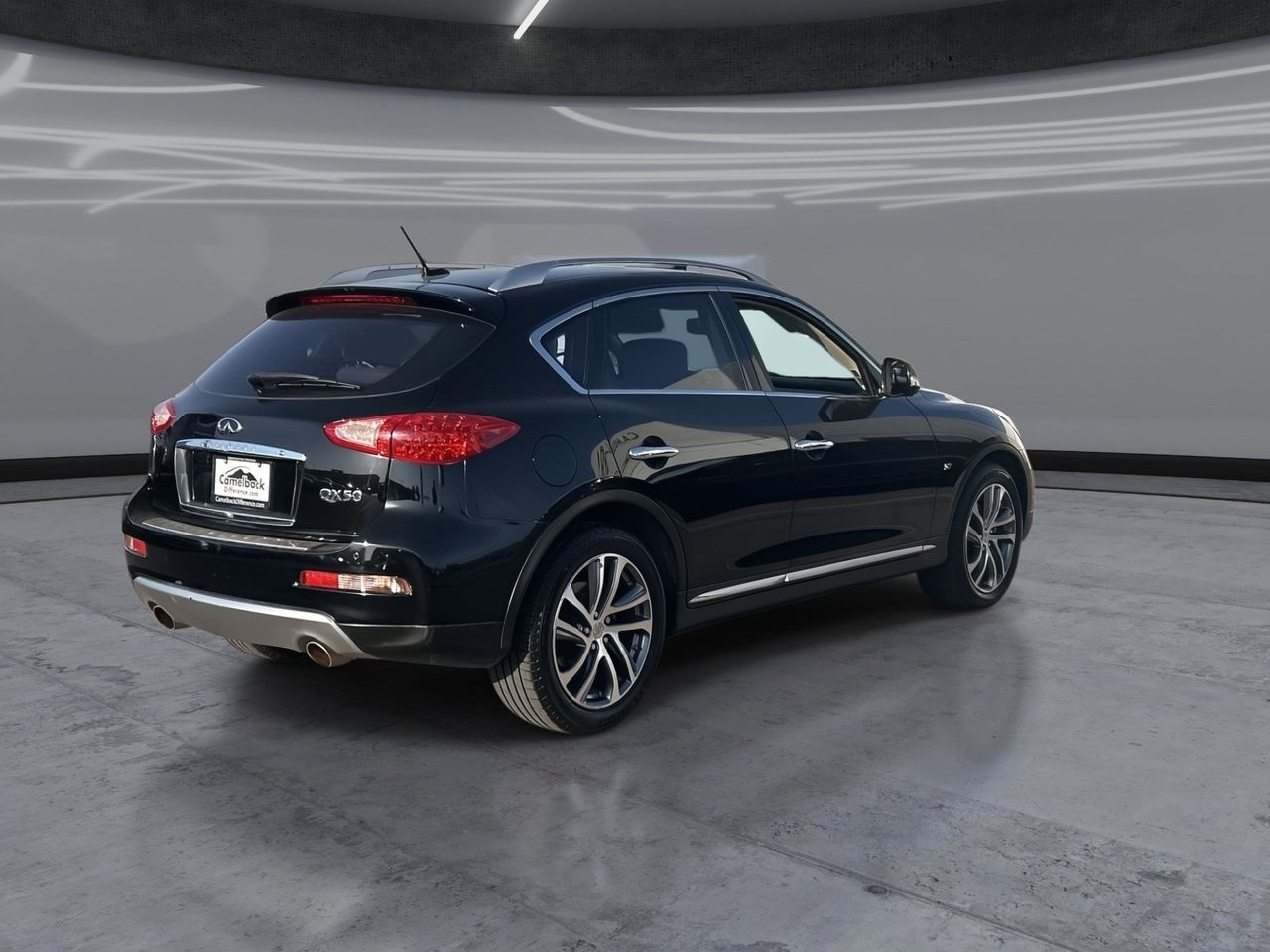 Used 2017 Black Obsidian INFINITI Base image 5