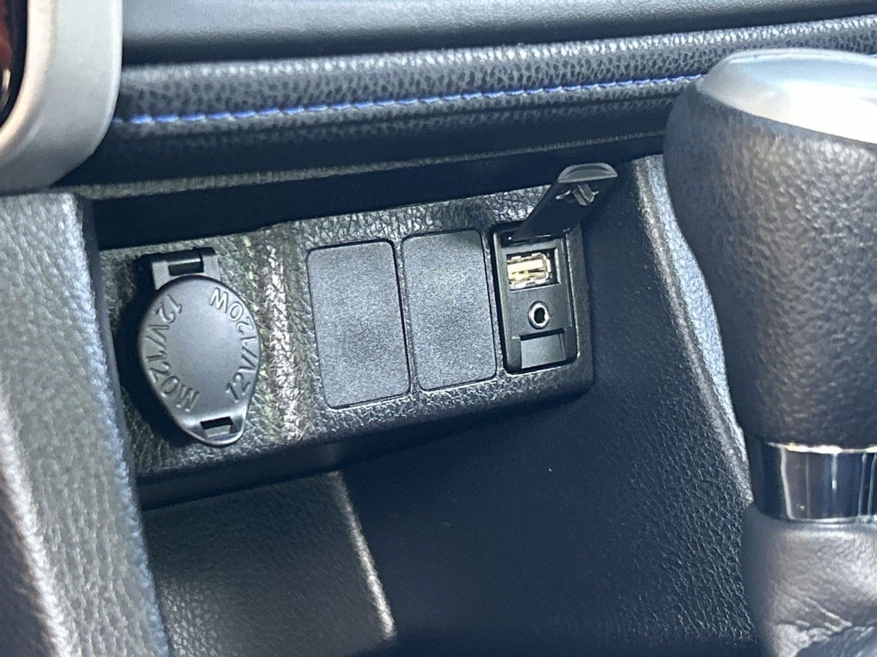 Used 2018 Slate Metallic Toyota SE image 26
