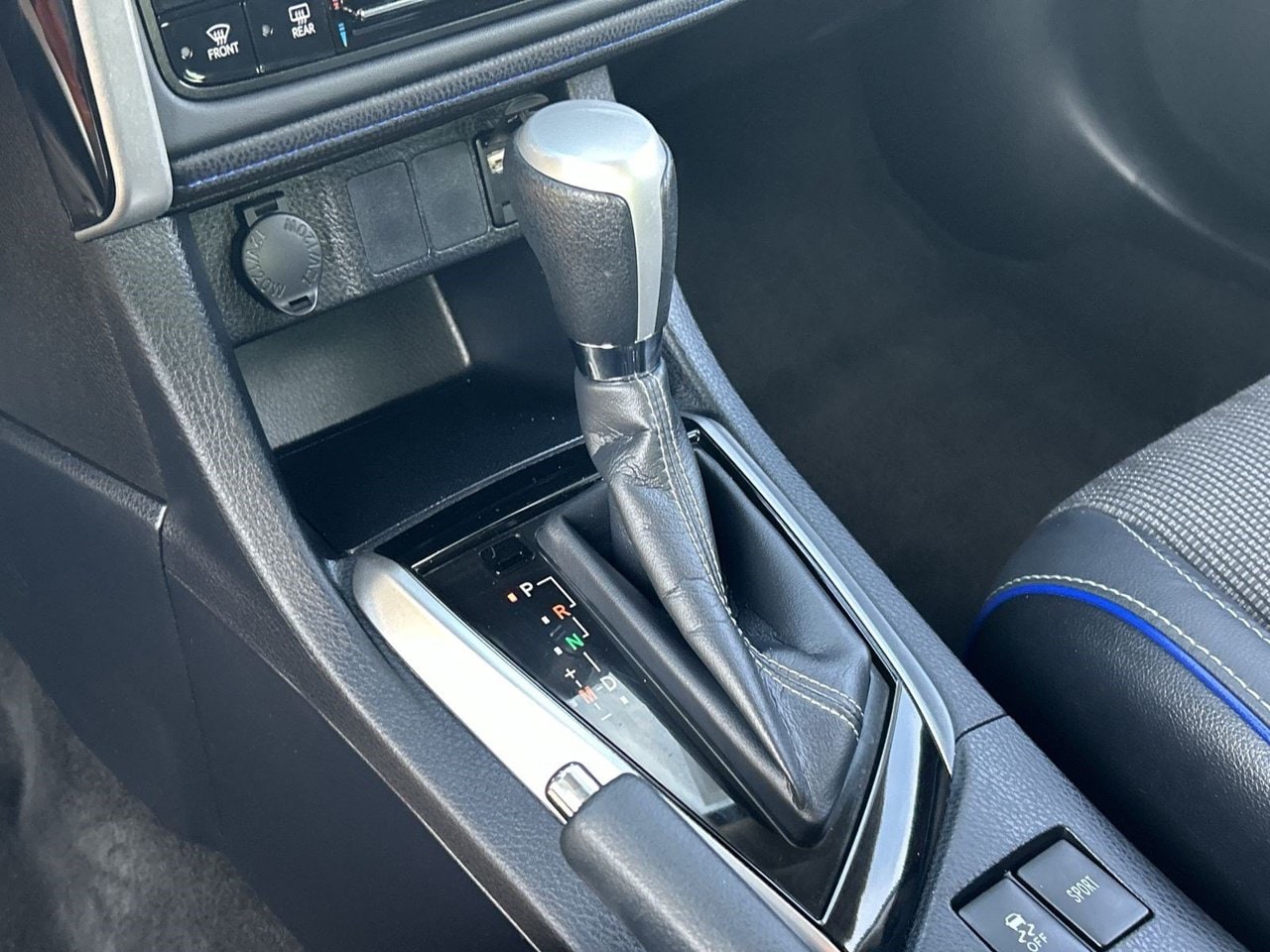 Used 2018 Slate Metallic Toyota SE image 27