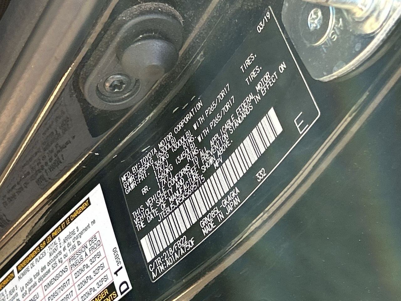 Used 2019 Midnight Black Metallic Toyota SR5 image 29