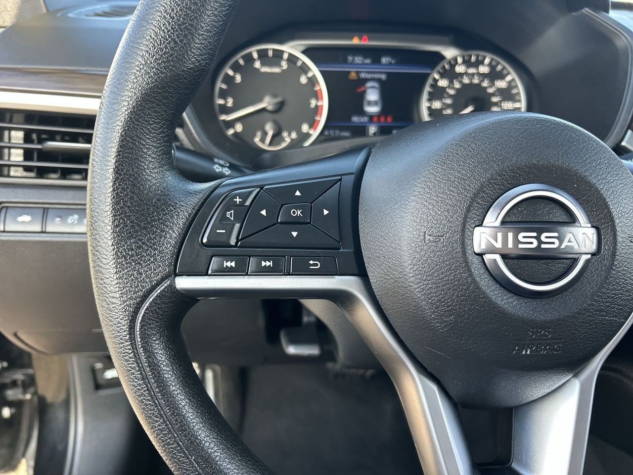 Used 2023 Super Black Clearcoat Nissan 2.5 SV image 20