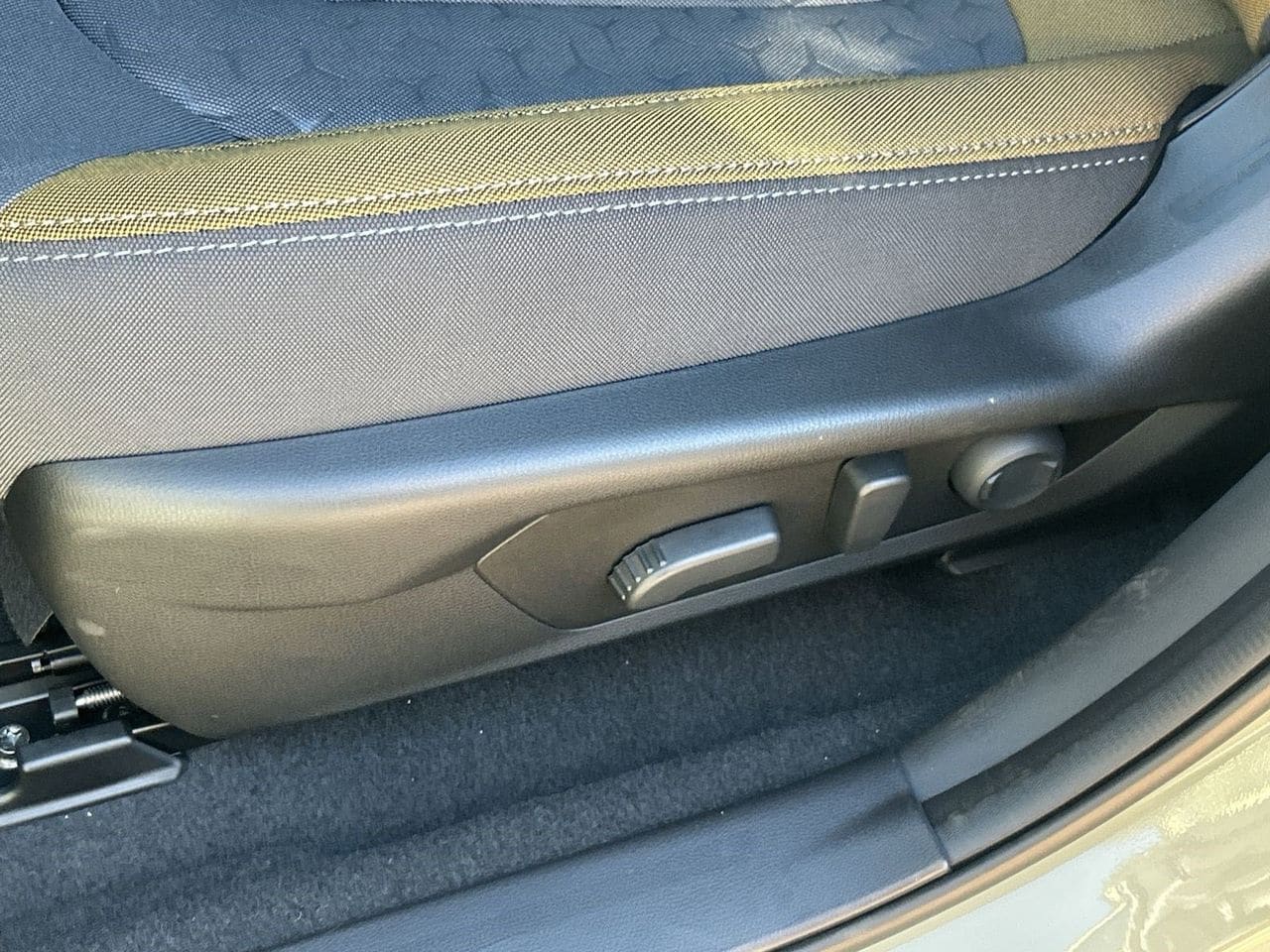 New 2026 Sand Dune Pearl Subaru Sport Hybrid image 16