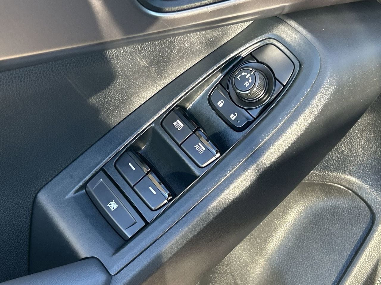 Certified Used 2025 Magnetite Gray Metallic Subaru Base image 17