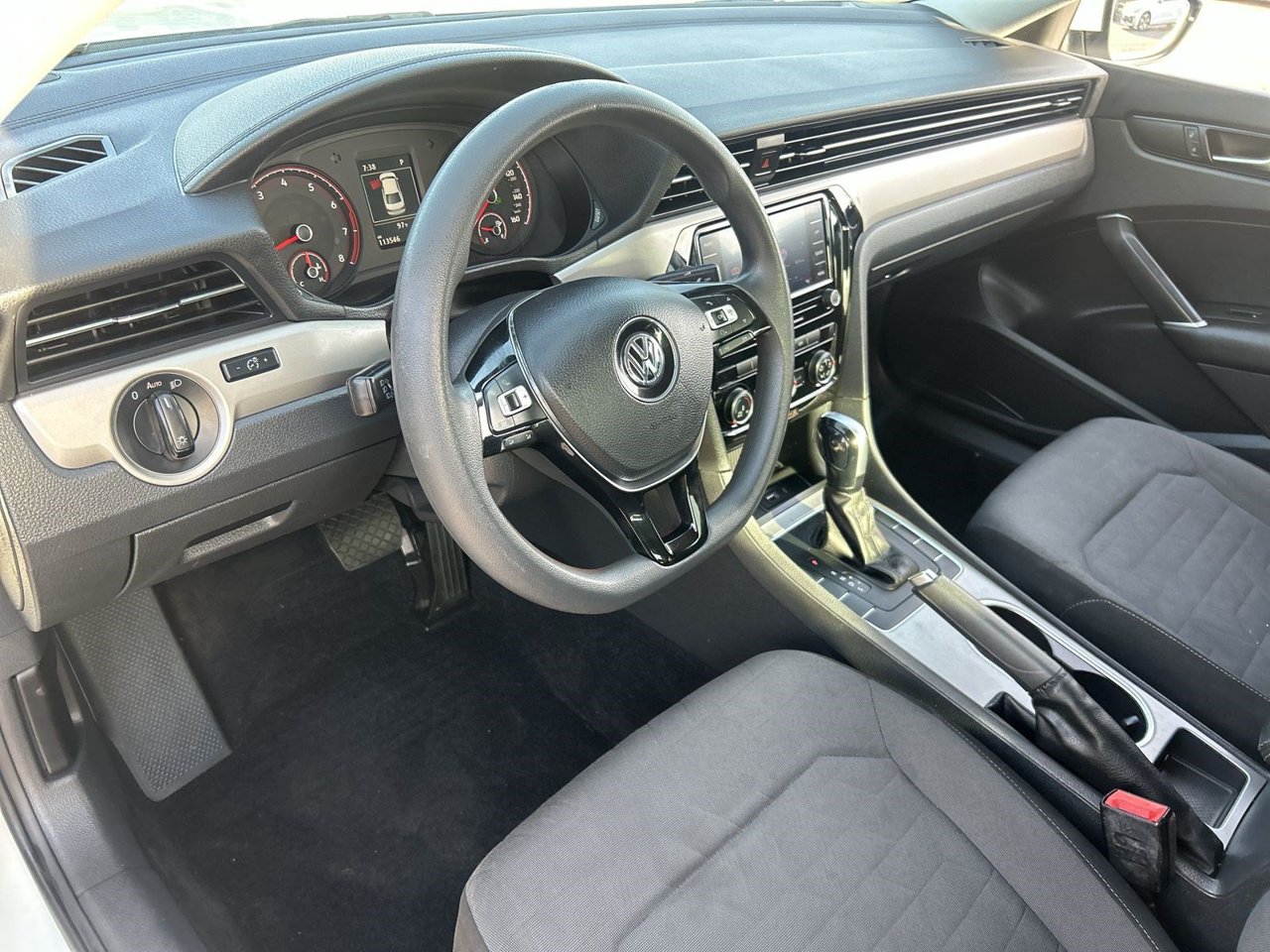 Used 2020 Pure White Volkswagen 2.0T S image 14