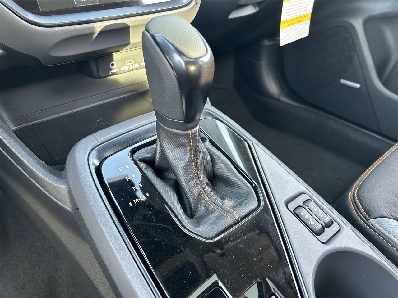 New 2026 Citron Yellow Pearl Subaru Limited Hybrid image 27