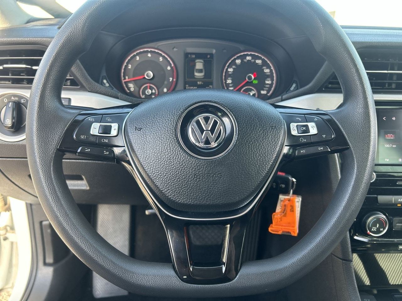 Used 2020 Pure White Volkswagen 2.0T S image 18