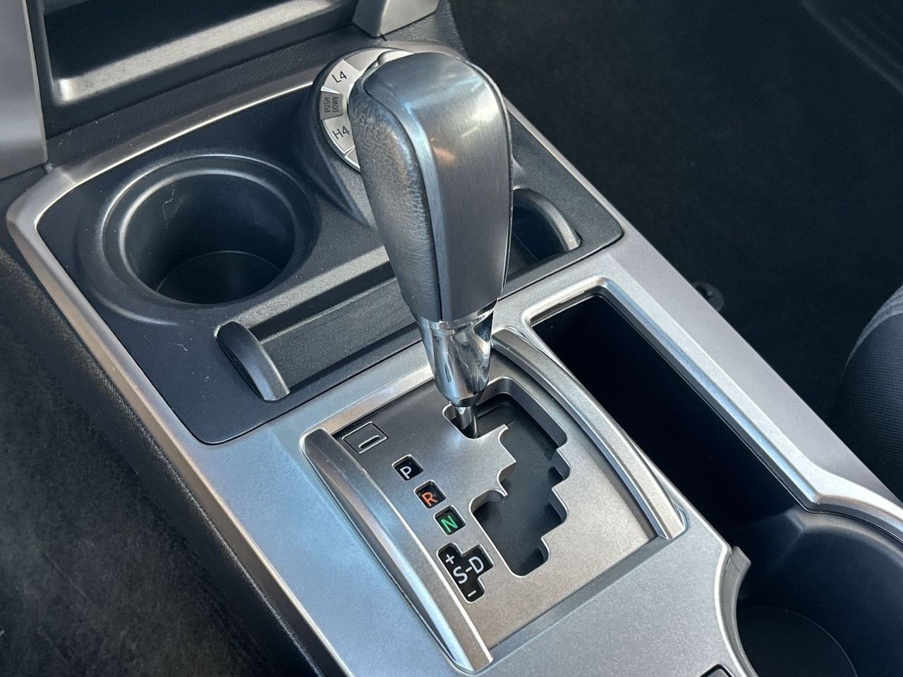 Used 2019 Midnight Black Metallic Toyota SR5 image 26