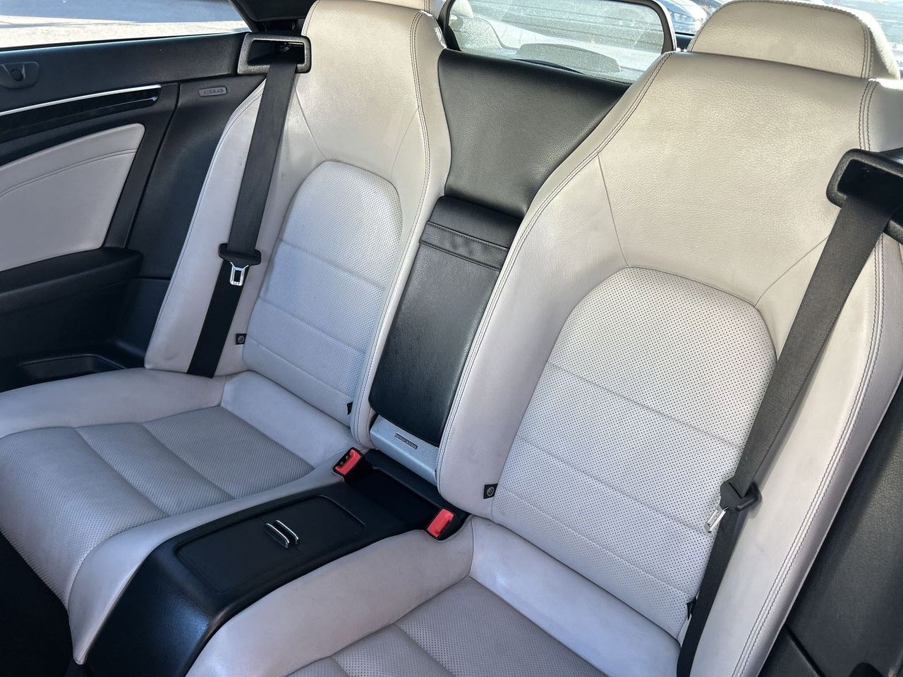 Used 2015 Designo Diamond White Metallic Mercedes-Benz E 550 image 13