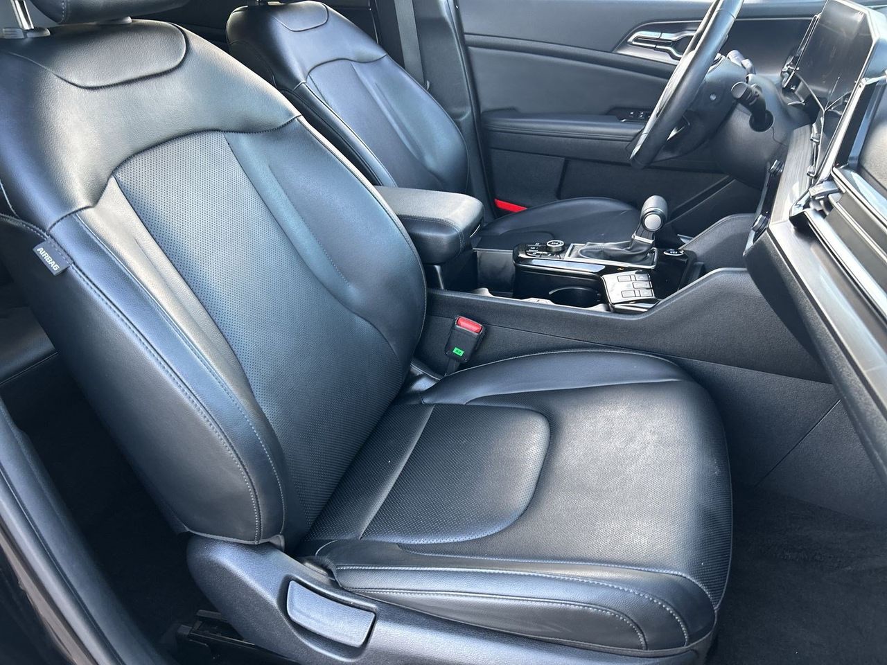 Used 2023 Ebony Black Kia EX image 8