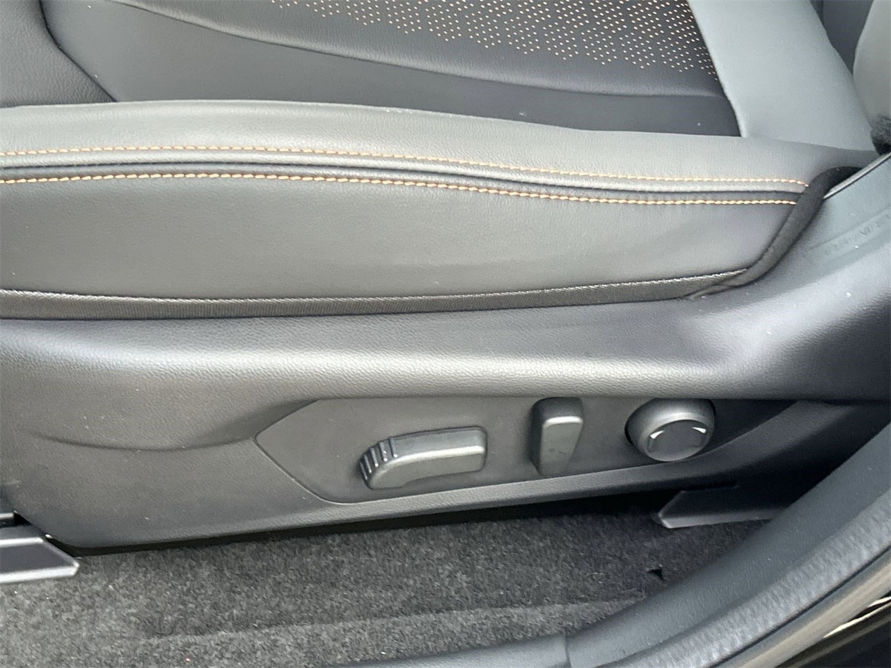 New 2026 Crystal Black Silica Subaru Limited image 16