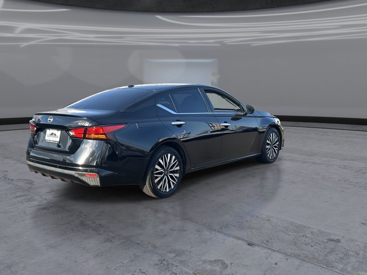 Used 2023 Super Black Clearcoat Nissan 2.5 SV image 5