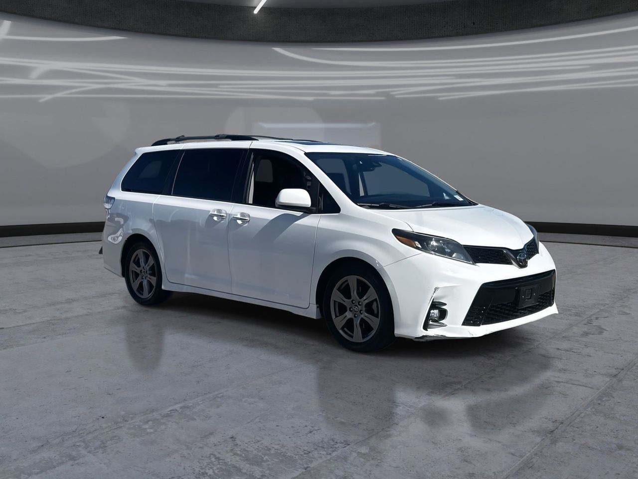 Used 2018 Super White Toyota SE image 2