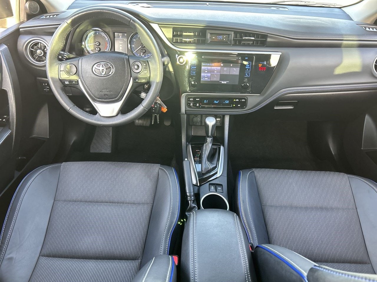 Used 2018 Slate Metallic Toyota SE image 12