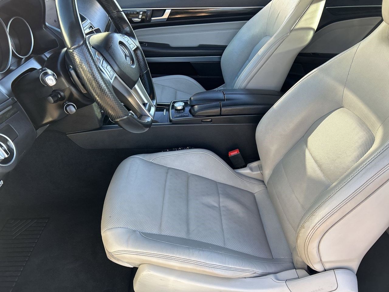 Used 2015 Designo Diamond White Metallic Mercedes-Benz E 550 image 15