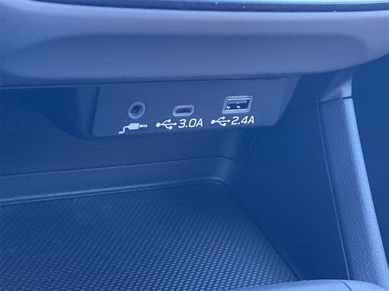 New 2026 Crystal White Pearl Subaru Premium image 25