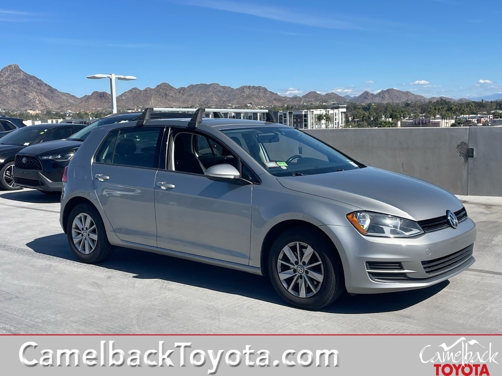 Used 2017 Volkswagen Golf TSI S 4-Door Hatchback