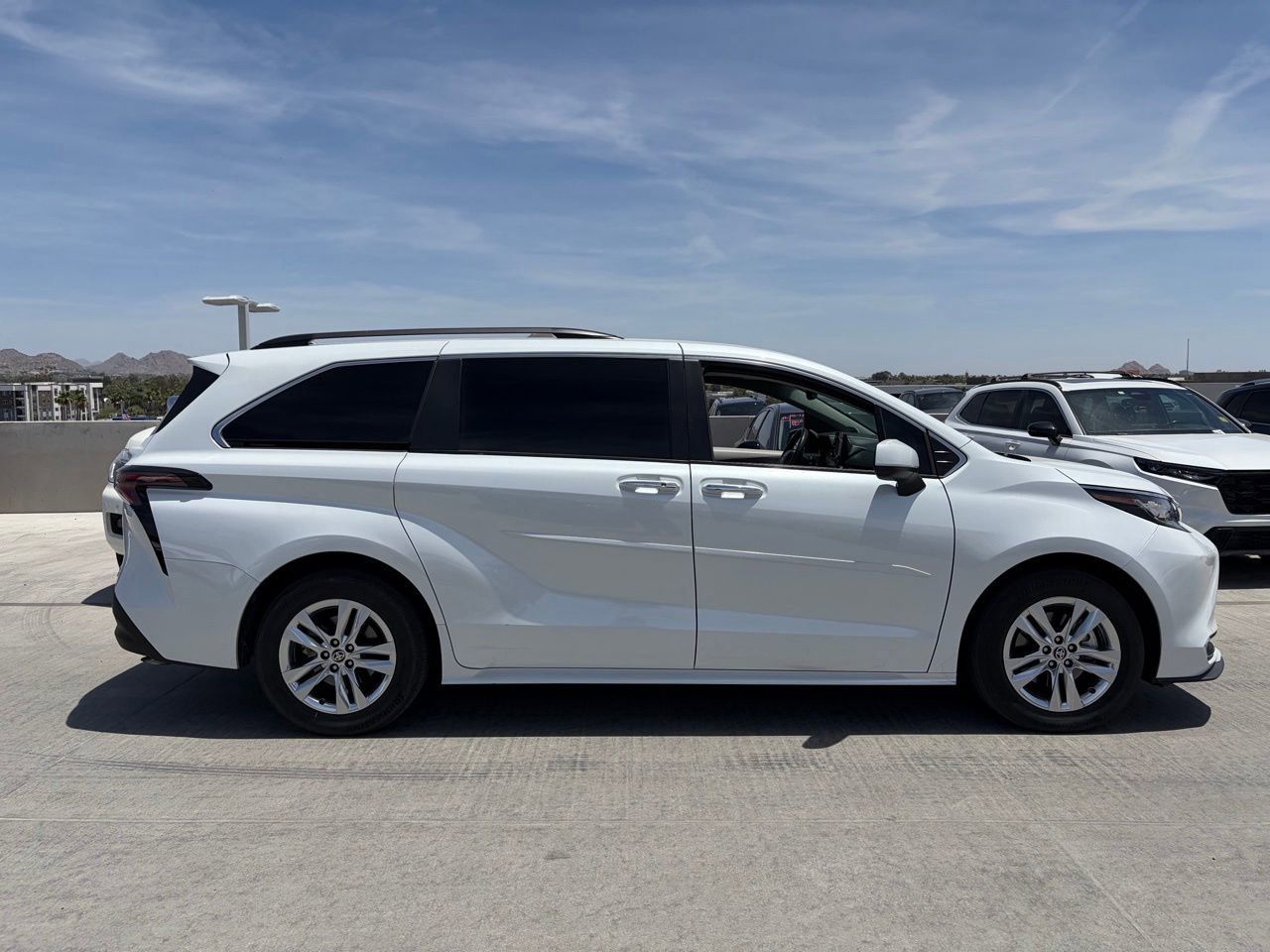 View vehicle photo 3