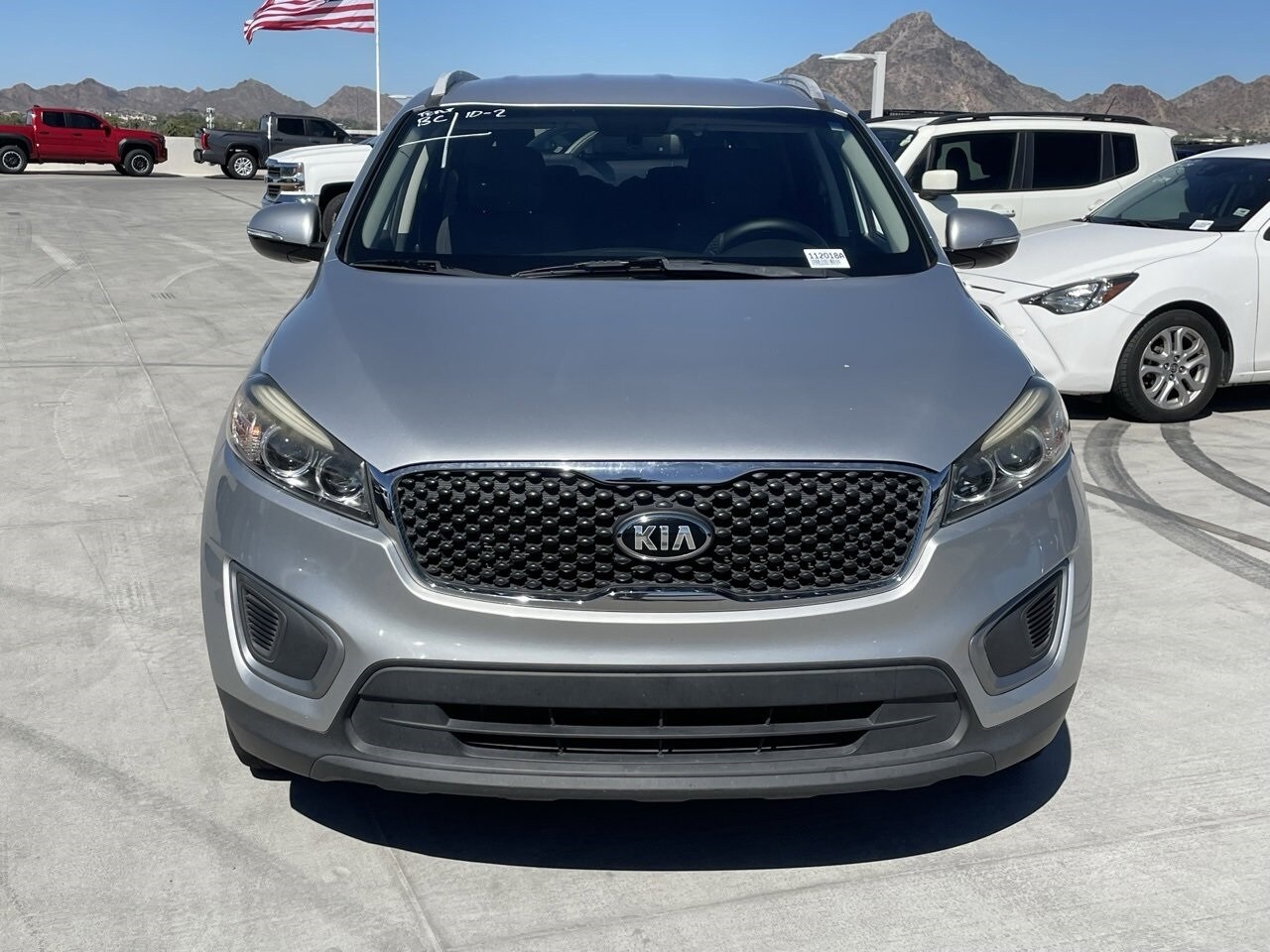 2016 Kia Sorento LX photo 2