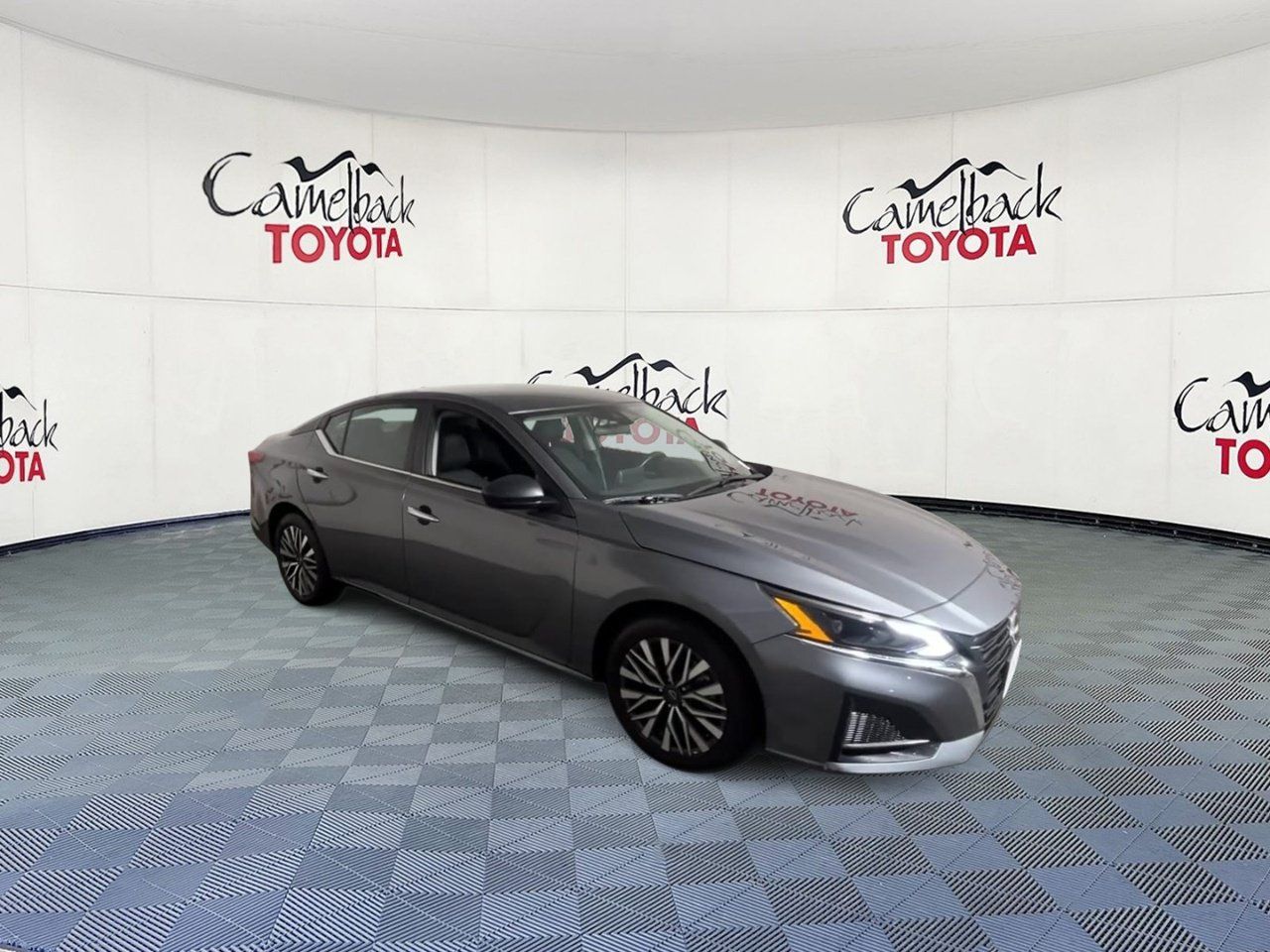 Used 2025 Nissan Altima 2.5 SV Sedan