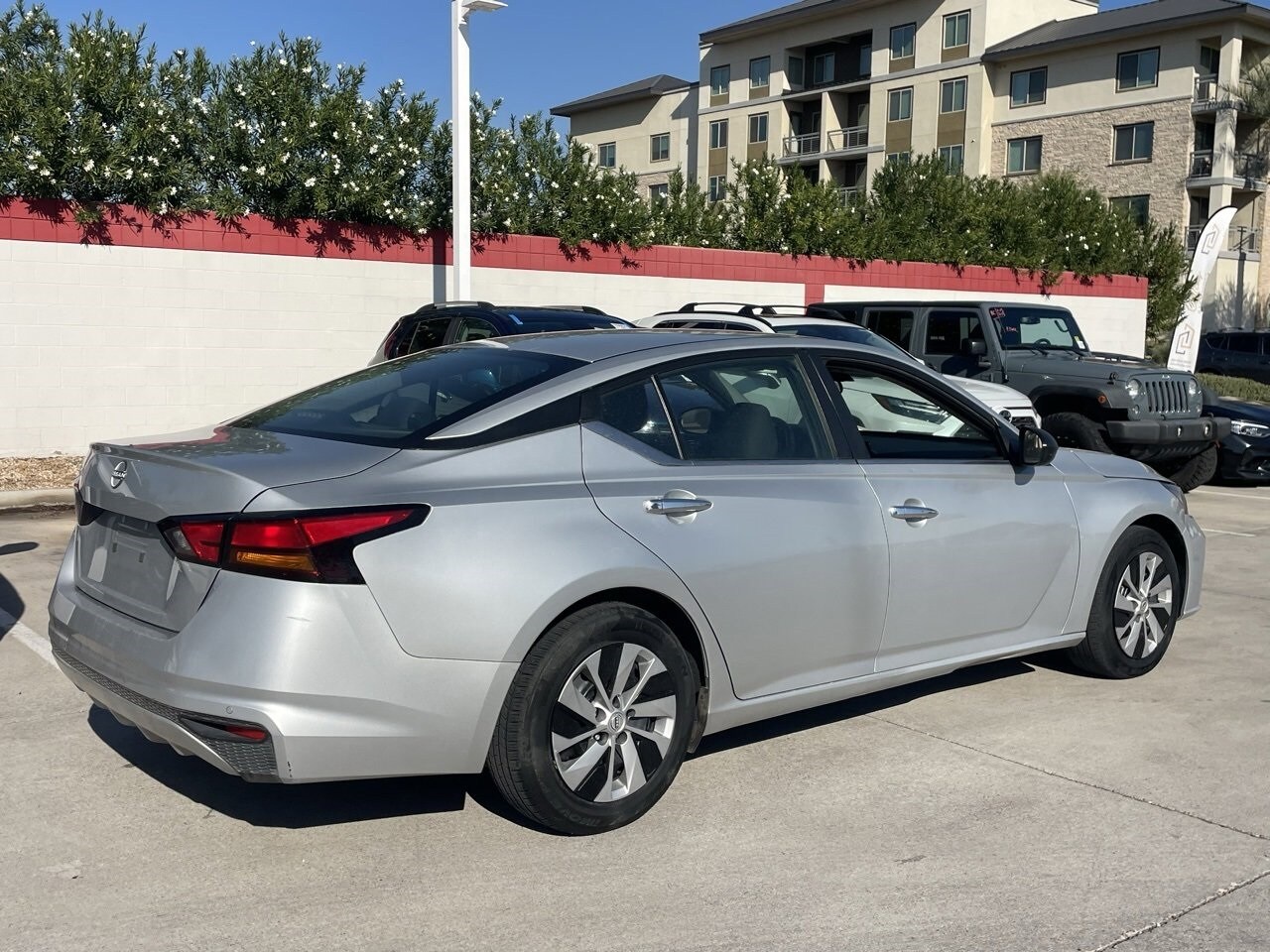 2024 Nissan Altima 2.5 S photo 2