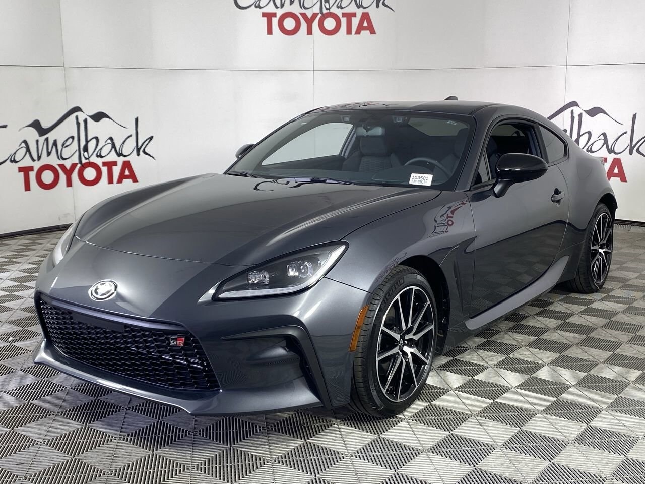 2025 Toyota GR86 photo 3