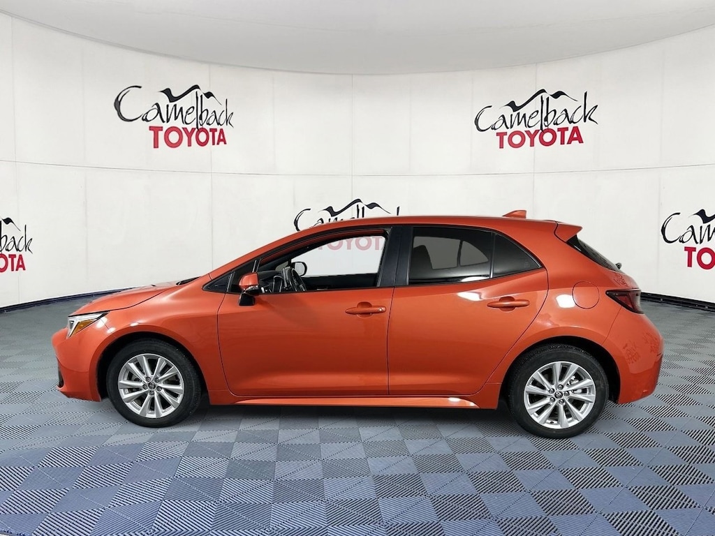 Certified 2024 Toyota Corolla Hatchback SE Hatchback
