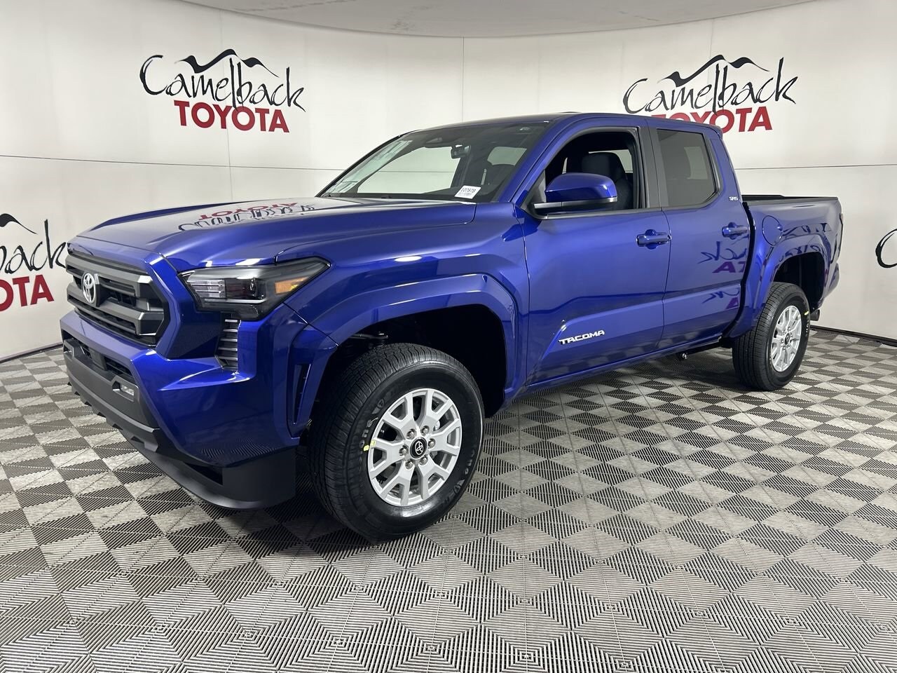 2025 Toyota Tacoma SR5 photo 2