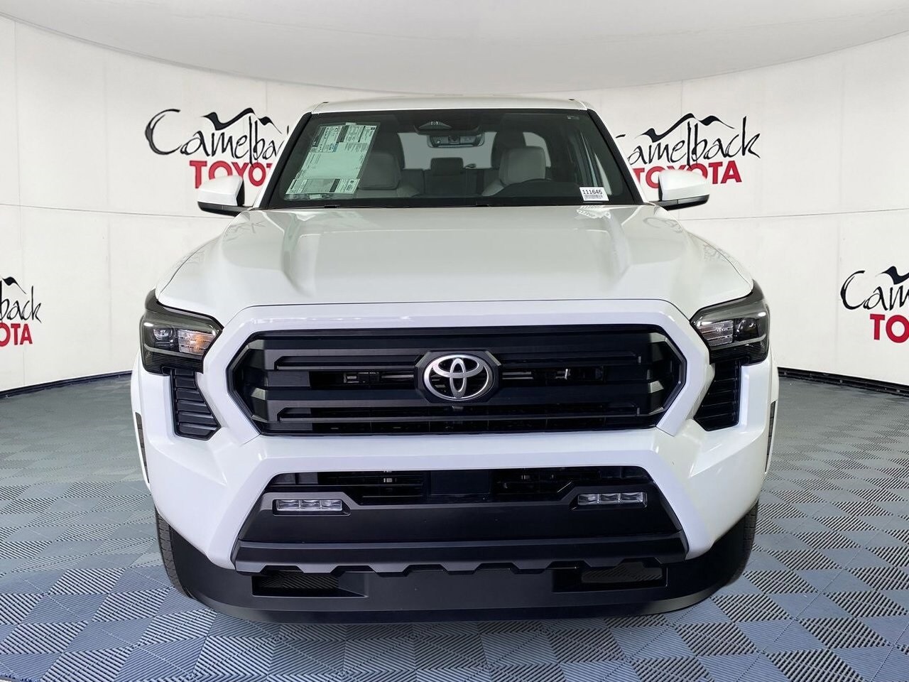 2025 Toyota Tacoma SR5 photo 2