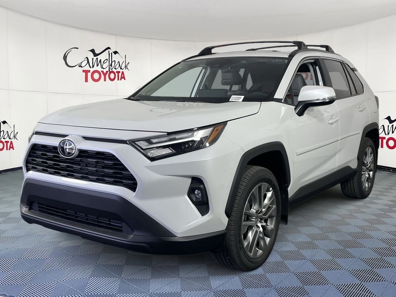 2025 Toyota RAV4 XLE Premium photo 4