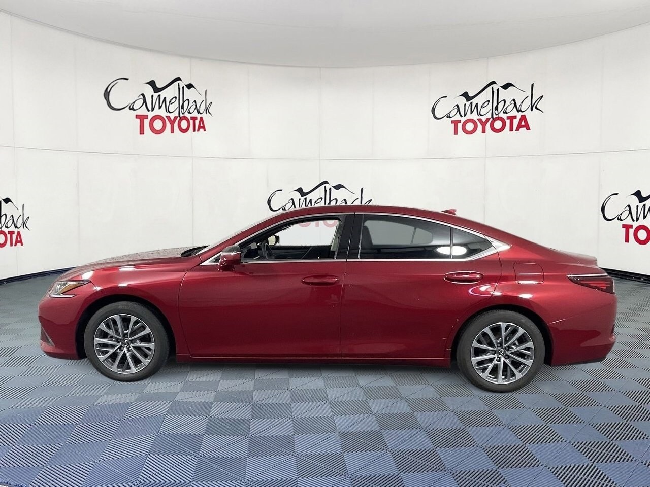 2024 Lexus ES 350 Base photo 4