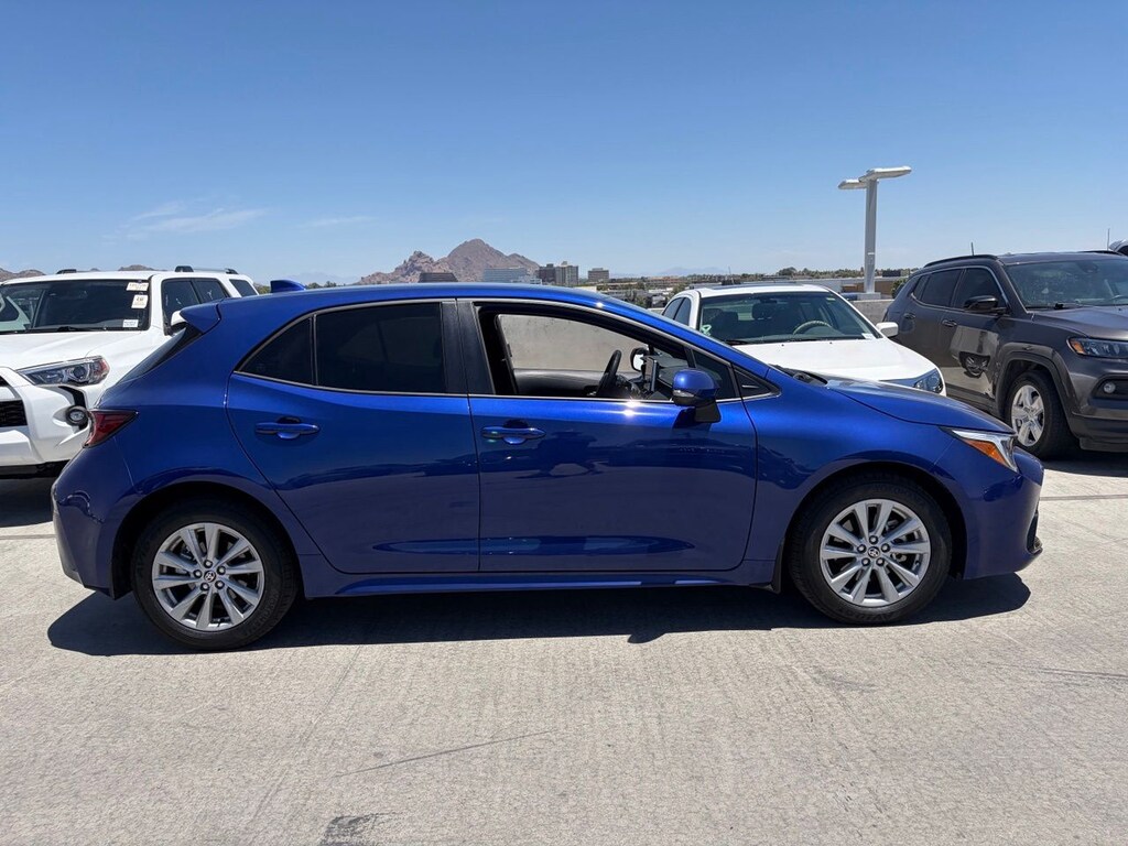 Certified 2025 Toyota Corolla Hatchback SE Hatchback