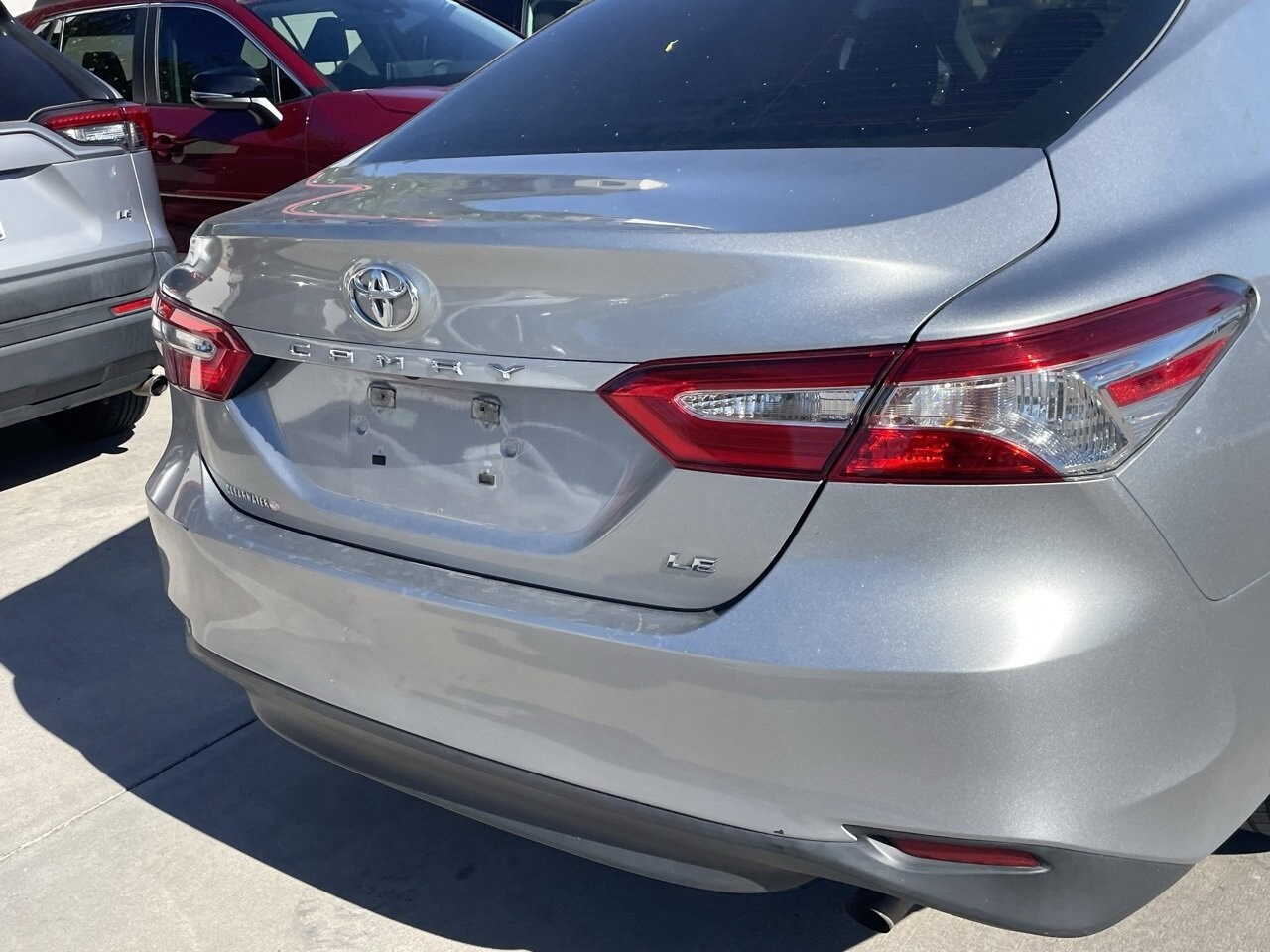 2019 Toyota Camry LE photo 4