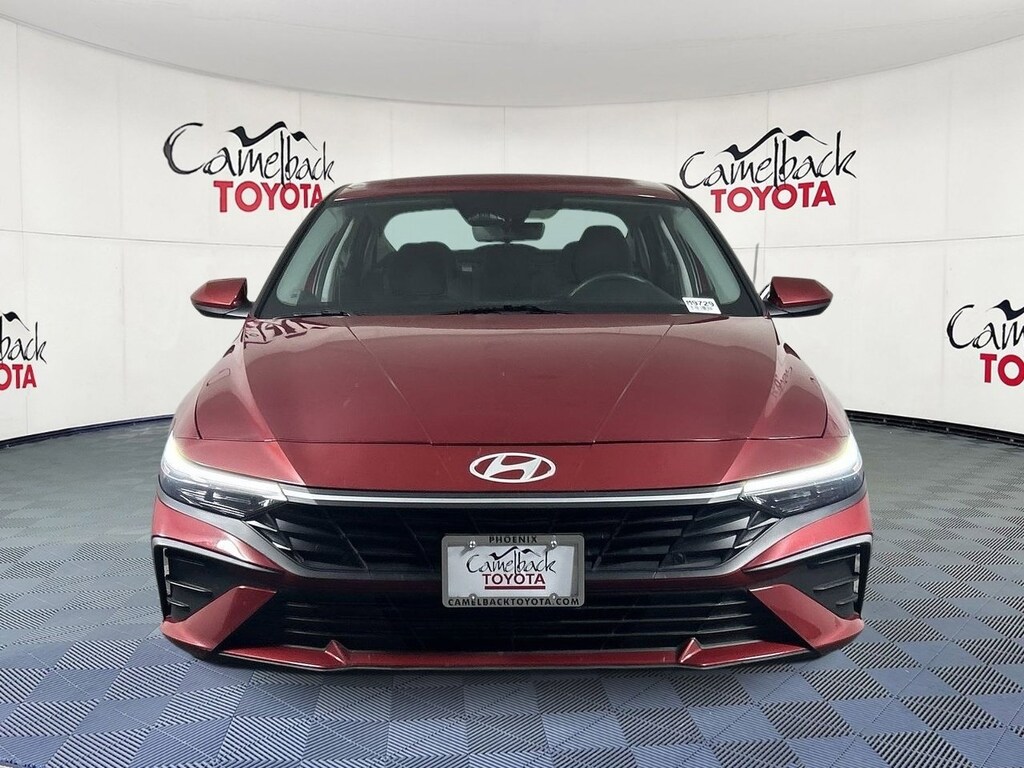 Used 2024 Hyundai Elantra SE Sedan