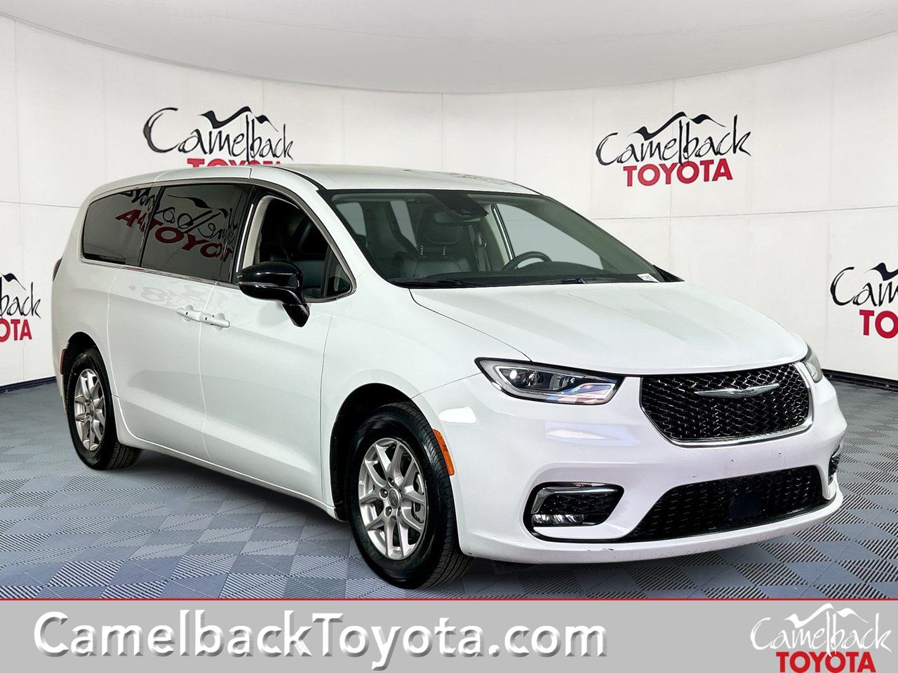 2024 Chrysler Pacifica