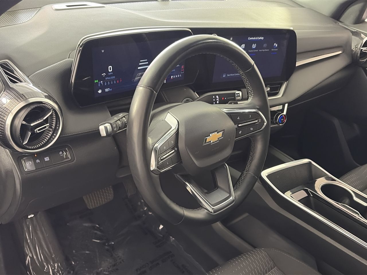 2025 Chevrolet Equinox LT - Photo 10