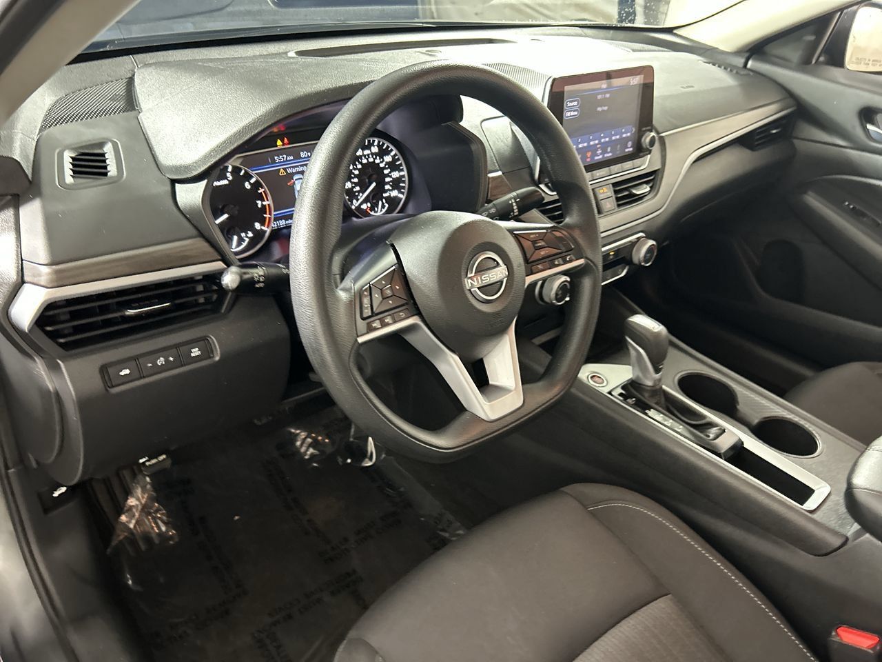 2025 Nissan Altima SV - Photo 12