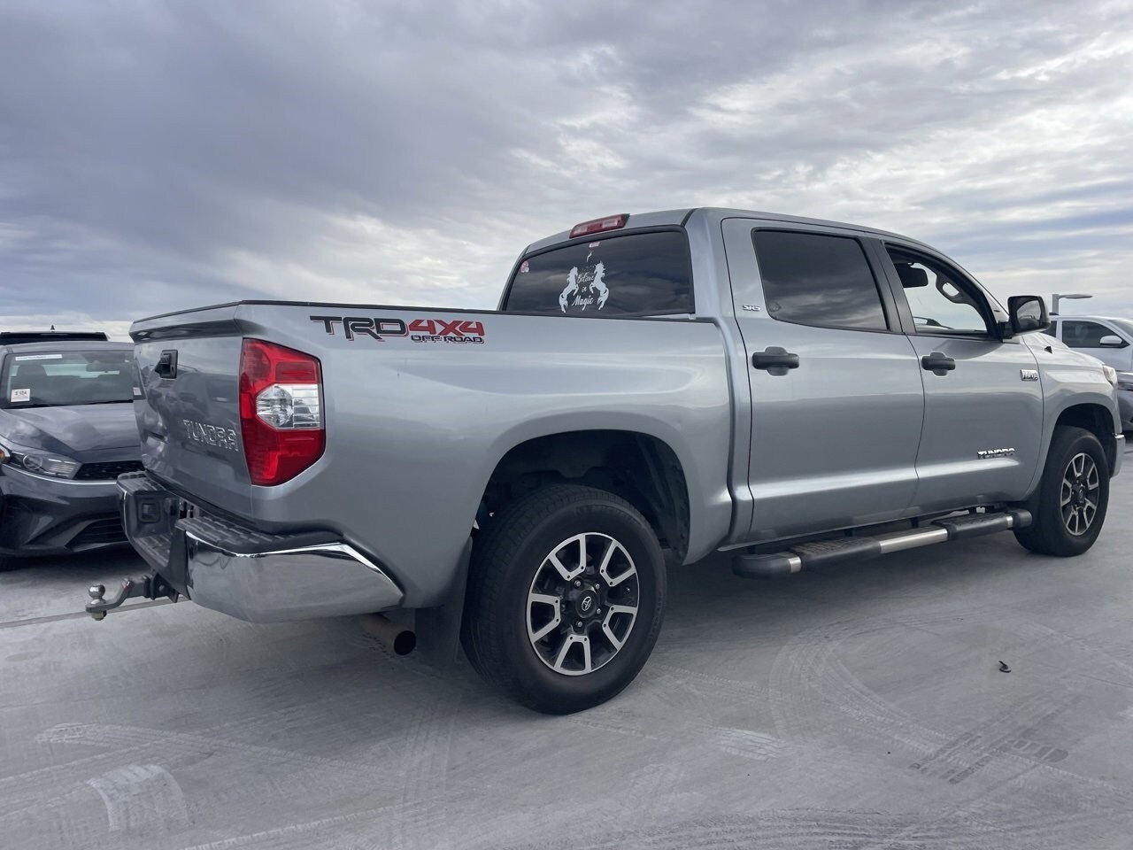 2019 Toyota Tundra SR5 Grade photo 2