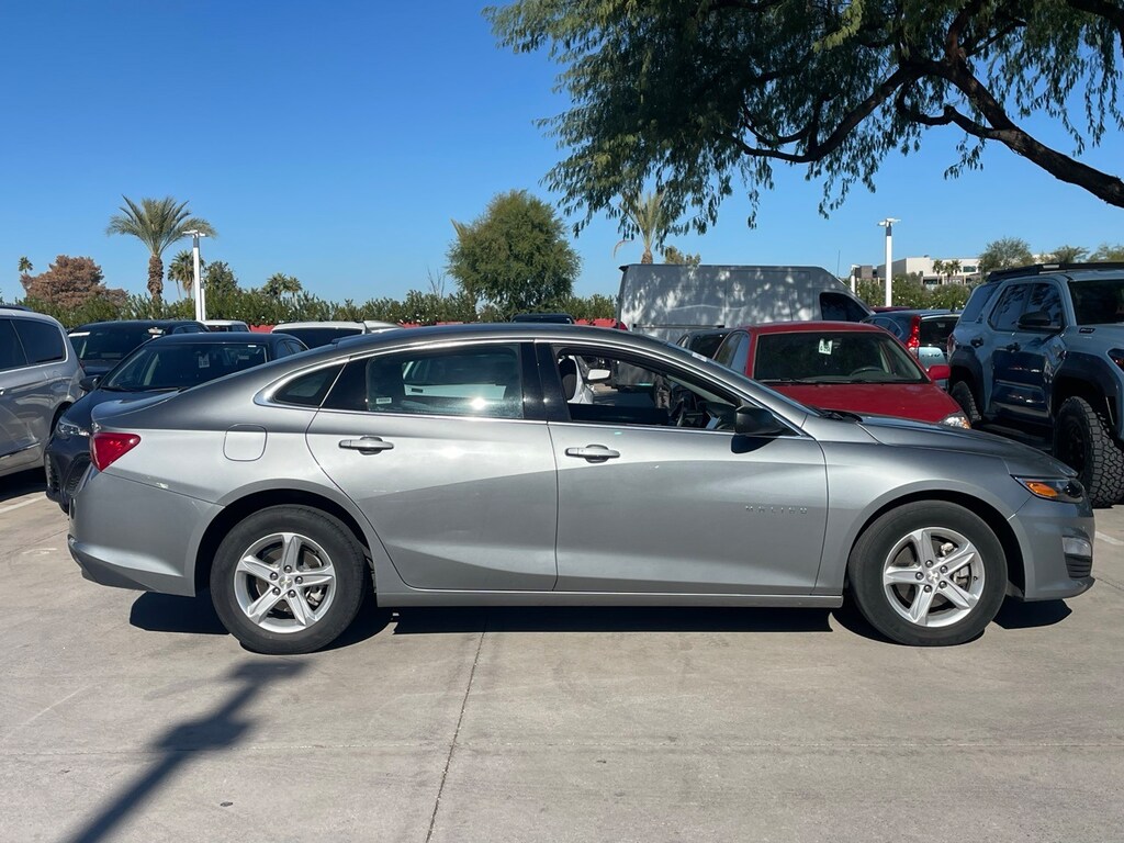 Used 2024 Chevrolet Malibu LT Sedan