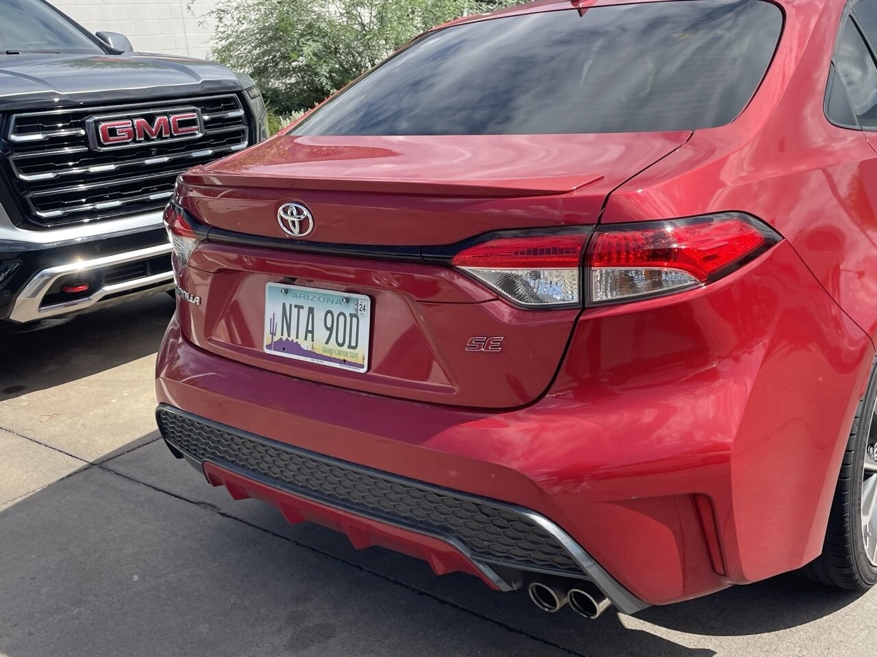 2020 Toyota Corolla SE Premium photo 3
