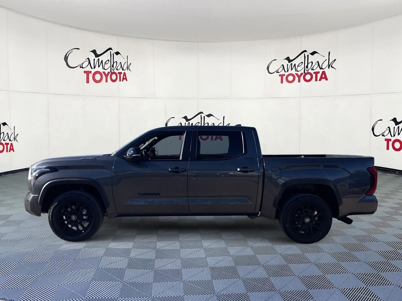 2026 Toyota Tundra Limited photo 4