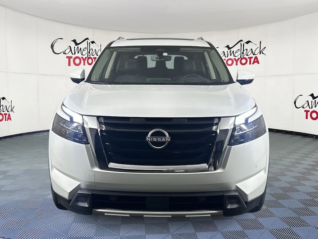 Used 2025 Nissan Pathfinder Platinum SUV