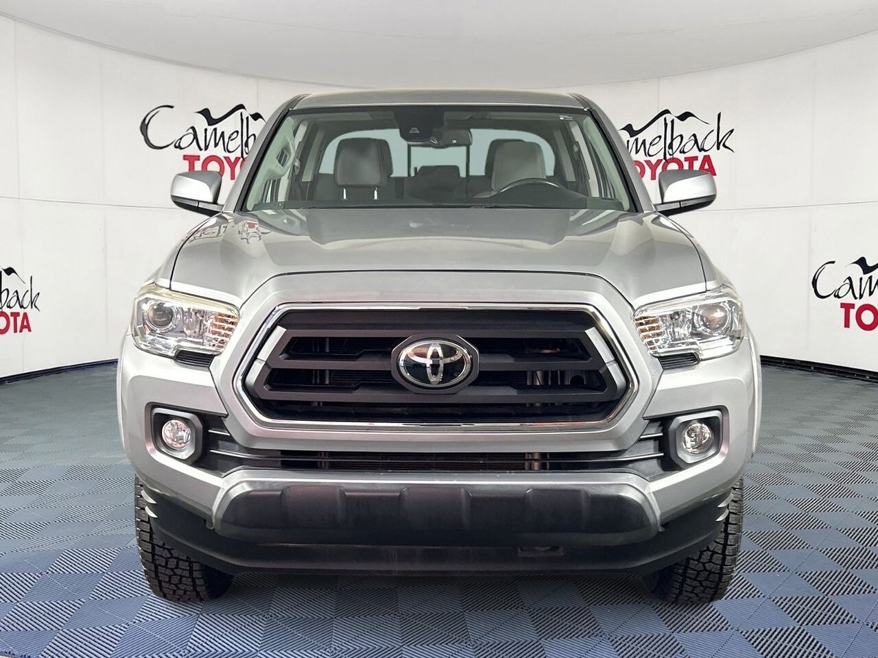 2020 Toyota Tacoma SR5 photo 3