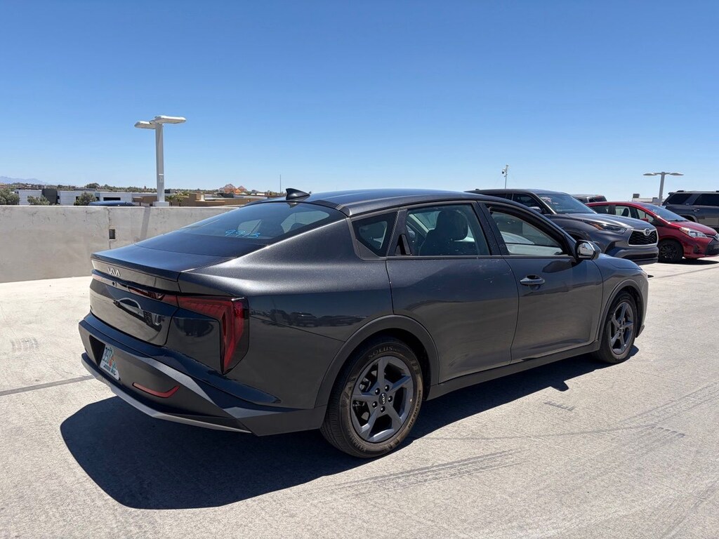 Used 2025 Kia