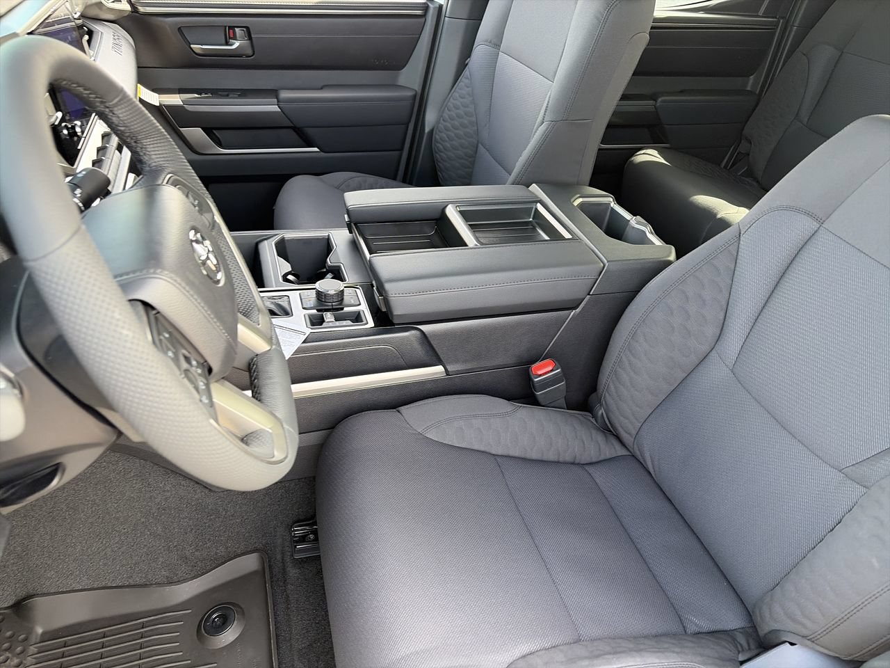2026 Toyota Tundra SR5 - Photo 18