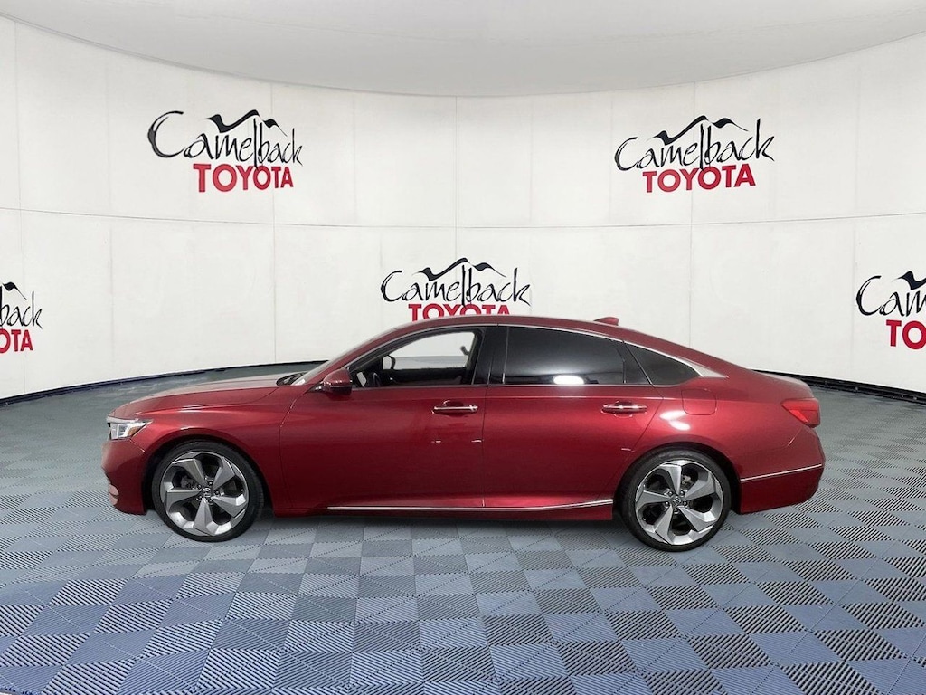 Used 2018 Honda Accord Touring 2.0T Sedan
