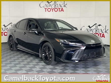 2025 Toyota Camry SE Sedan