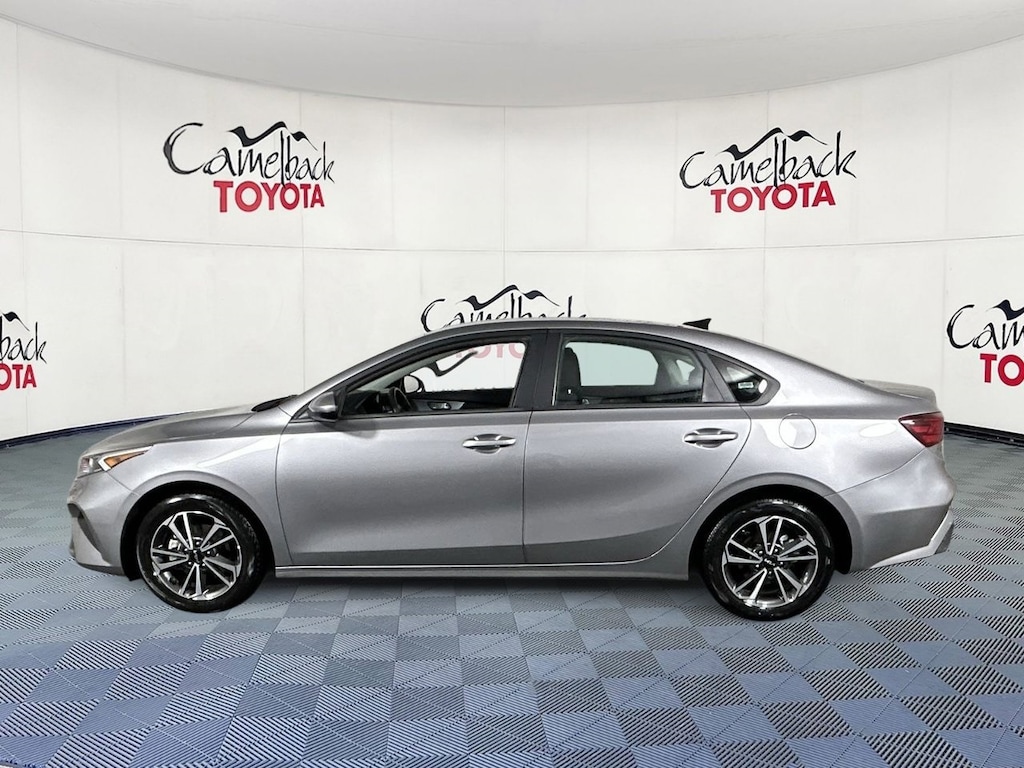 Used 2024 Kia Forte LXS Sedan