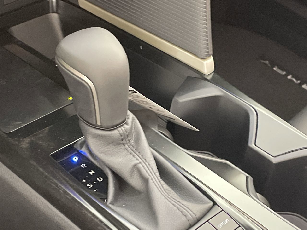 2026 Toyota Camry SE - Photo 15