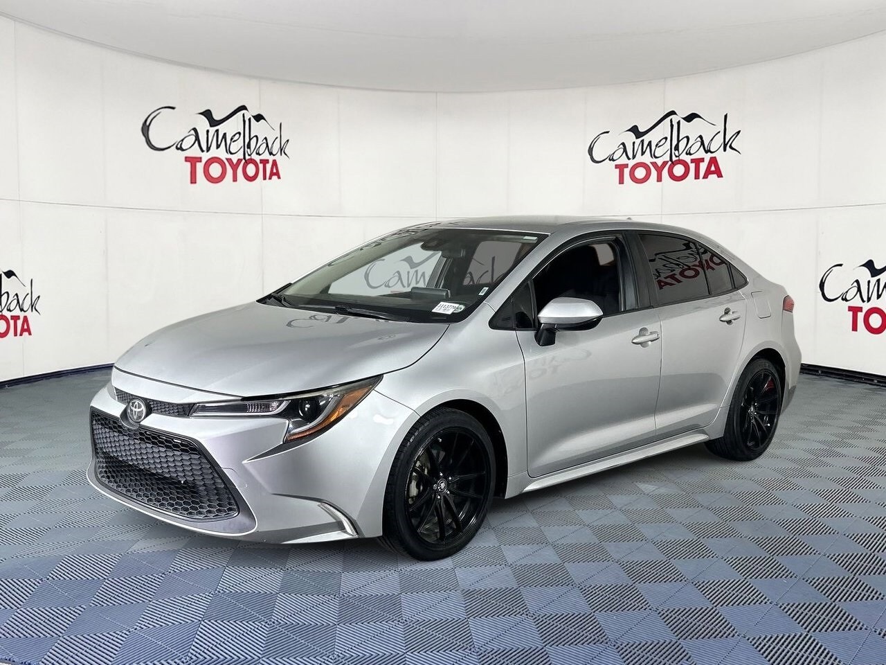 2020 Toyota Corolla LE photo 4