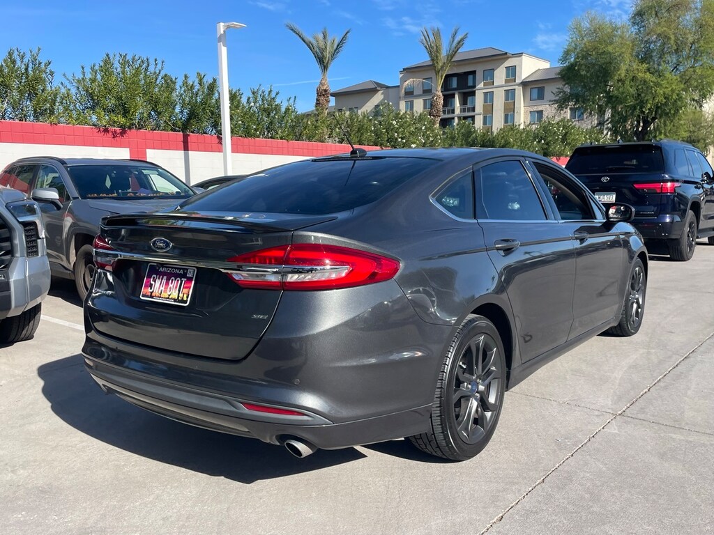 Used 2018 Ford Fusion SE Sedan